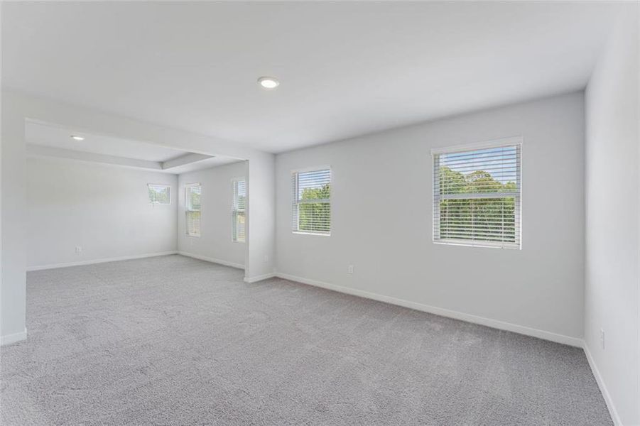 Spacious, unfurnished interior of a new home in Parkview Estates, South Fulton (Image 25).