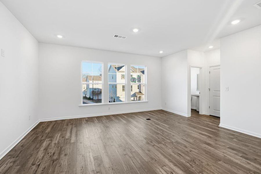 Spacious, unfurnished interior of a new home in Somerset at Veterans Memorial, Mableton (Image 20).