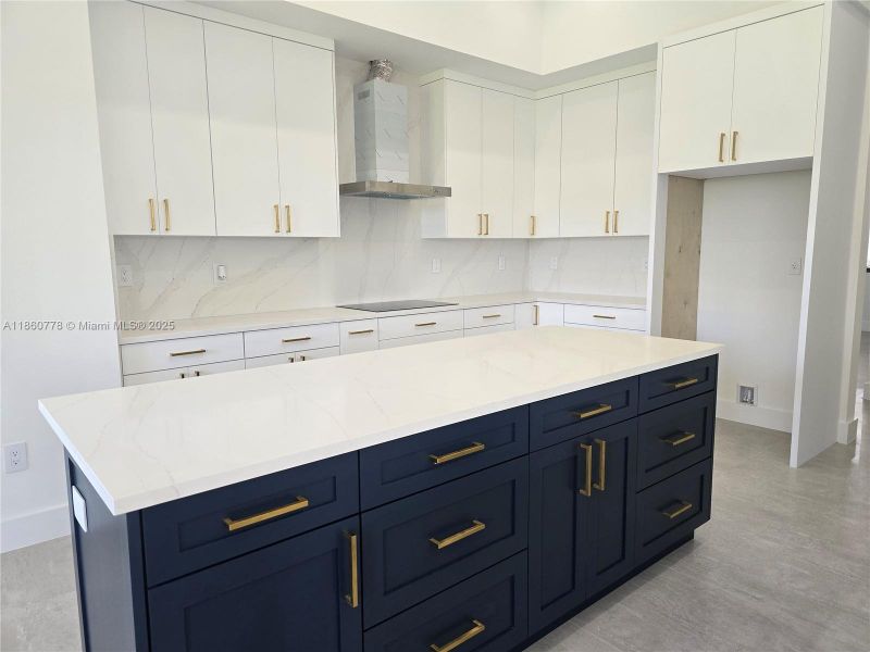 Furnished interior view inside a new home in , Homestead (Image 53).