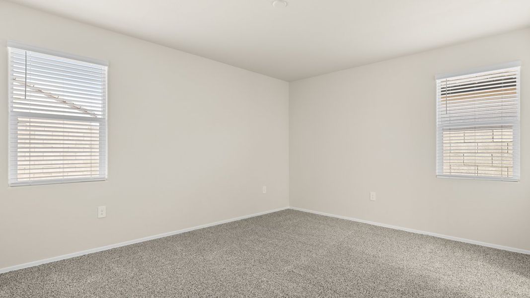 Spacious, unfurnished interior of a new home in Rio Rancho Estates, Wittmann (Image 26).