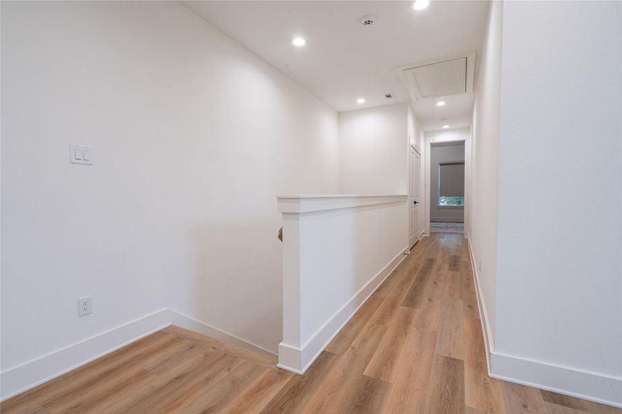 Image 33 of a home in . Image 33 of a home in .