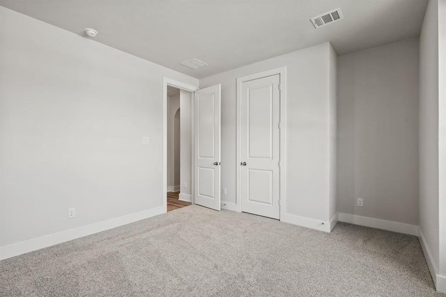 Spacious, unfurnished interior of a new home in Lyons Crest Estates, Garland (Image 28). Spacious, unfurnished interior of a new home in Lyons Crest Estates, Garland (Image 28).
