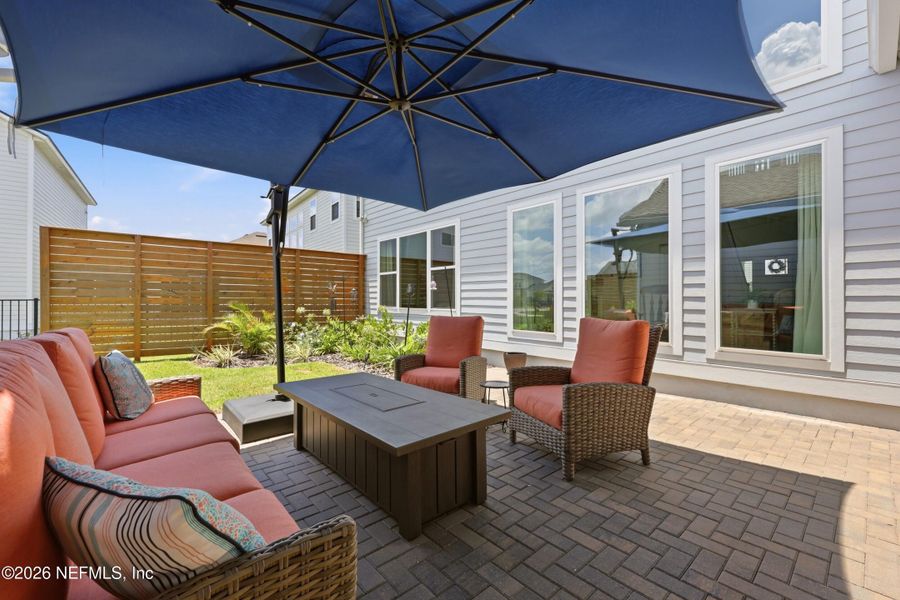 Exterior details and patio area of a home in Seven Pines, Jacksonville (Image 27).