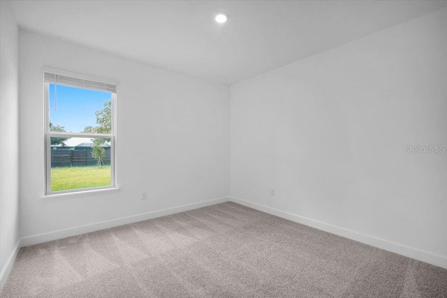 Spacious, unfurnished interior of a new home in Timber Ridge, Plant City (Image 14).