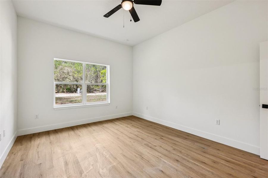 Spacious, unfurnished interior of a new home in , Ocklawaha (Image 24).