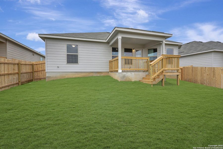 Exterior details and patio area of a home in Paloma Park, Converse (Image 23).