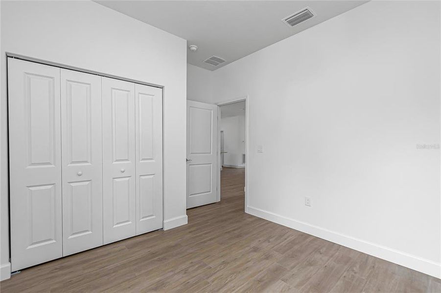 Spacious, unfurnished interior of a new home in , Ocala (Image 36).