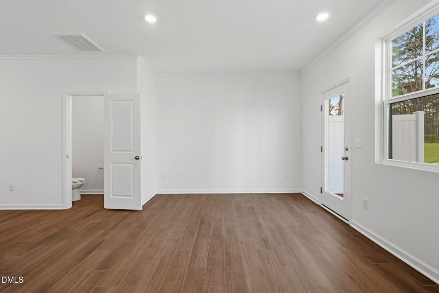 SUN_ElmGrove_Pic_Jackson_QMI_23_Great_3o SUN_ElmGrove_Pic_Jackson_QMI_23_Great_3o