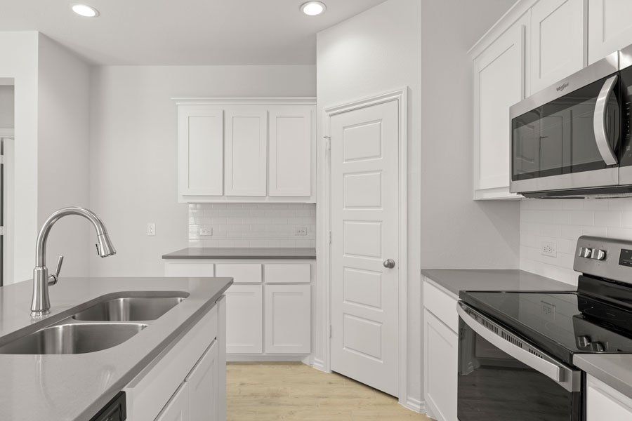 Representative exterior photo of a completed home built from the Birch by Impression Homes in Creekside Ranch, Blue Ridge, TX (Image 7).