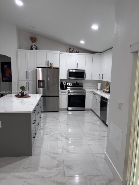 Furnished interior view inside a new home in , Dunnellon (Image 8).