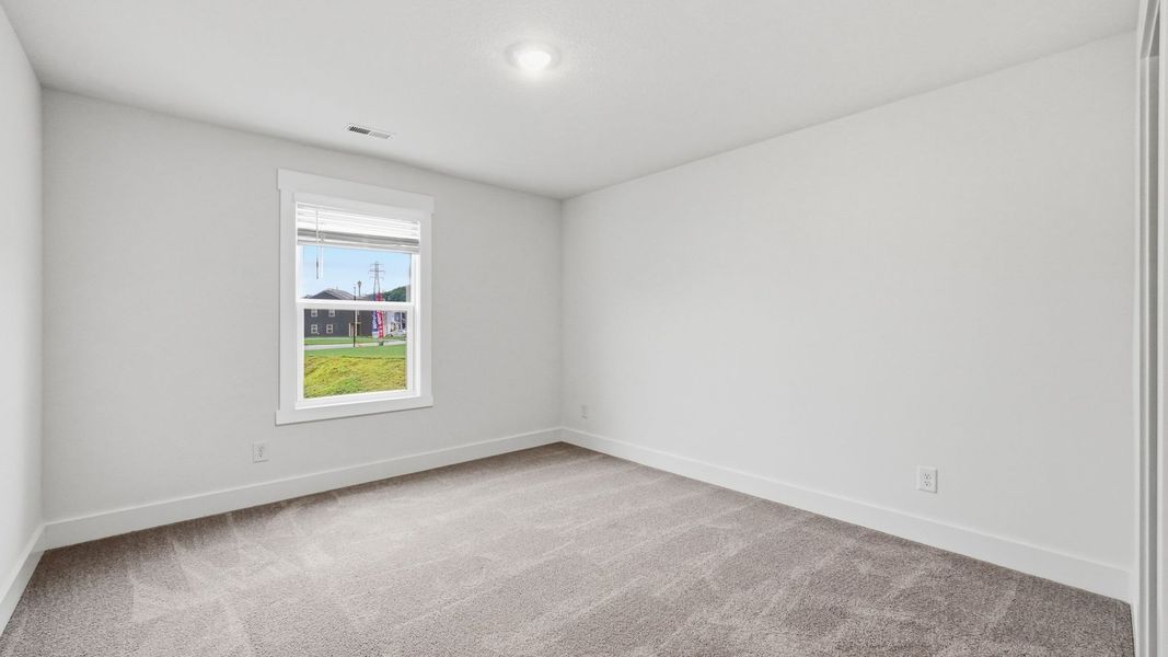 Spacious, unfurnished interior of a new home in Fieldcrest Acres Townhomes, Blountville (Image 14).