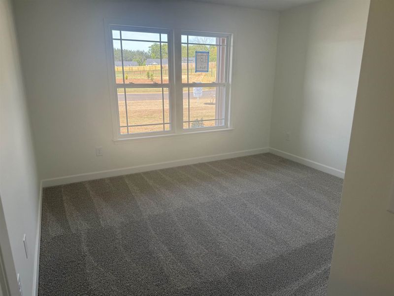 Spacious, unfurnished interior of a new home in Mills Gin, Campobello (Image 5).