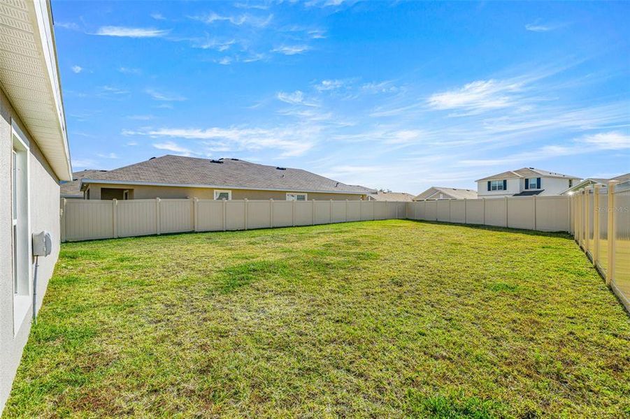 Exterior details and patio area of a home in , Dade City (Image 27).