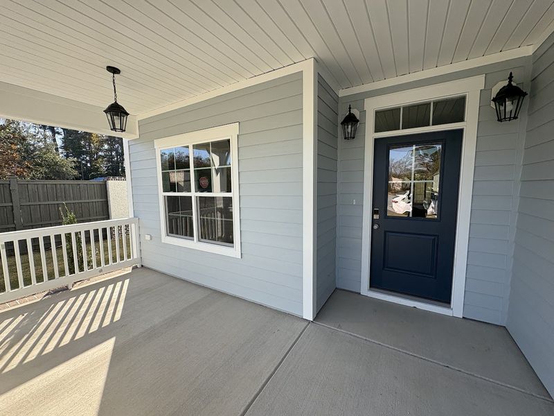 Exterior details and patio area of a home in Riverside Cove, Wilmington (Image 3).
