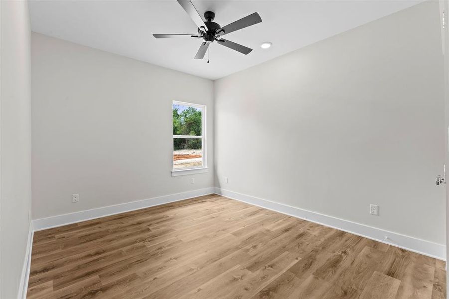 Spacious, unfurnished interior of a new home in , Lindale (Image 35).