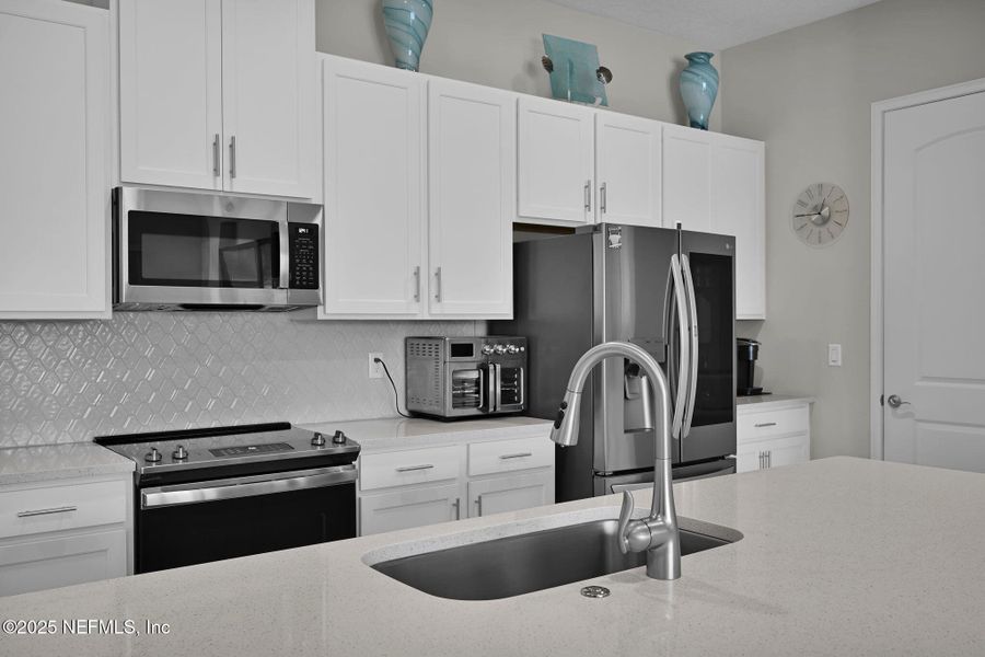 Furnished interior view inside a new home in , Middleburg (Image 13). Furnished interior view inside a new home in , Middleburg (Image 13).