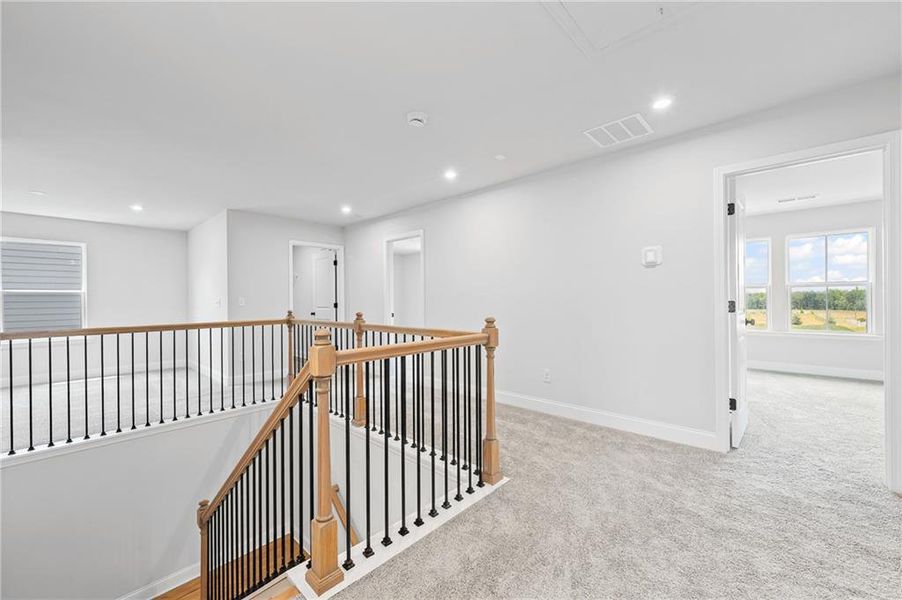 Spacious, unfurnished interior of a new home in Hawthorne Ridge, McDonough (Image 21).