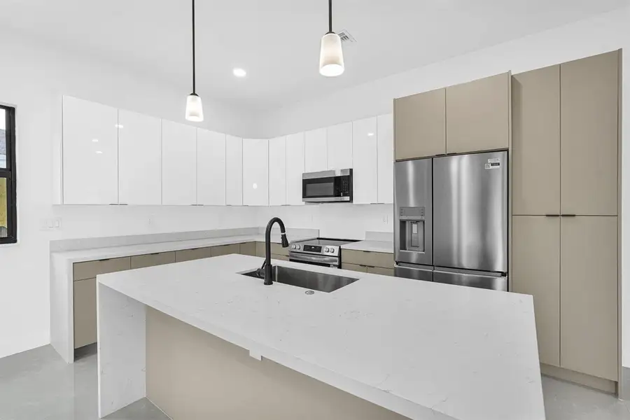 4-web-or-mls-DSC00034 4-web-or-mls-DSC00034