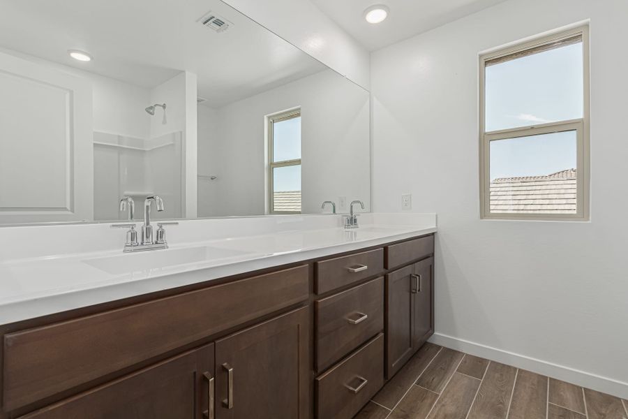 Bath 2_Lot 32 | Aspen | Sunrise - Canyon Series | Surprise, AZ | Landsea Homes