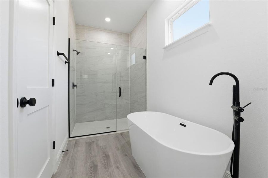 Furnished interior view inside a new home in , Ocala (Image 7).