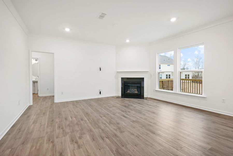 Spacious, unfurnished interior of a new home in Bryton, Huntersville (Image 50).