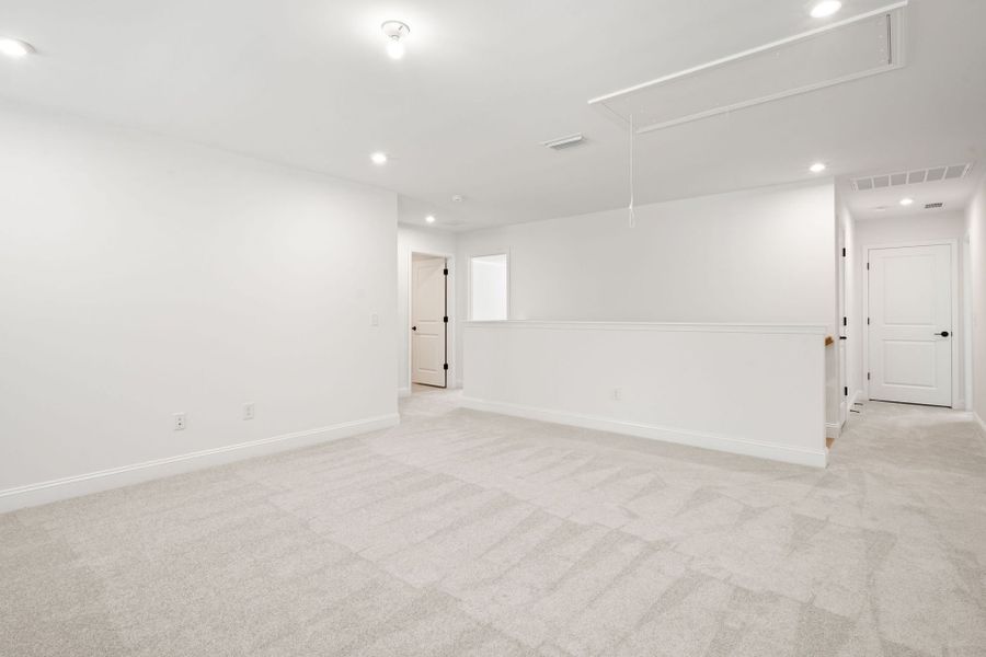 Spacious, unfurnished interior of a new home in Salem Bay, Beaufort (Image 11). Spacious, unfurnished interior of a new home in Salem Bay, Beaufort (Image 11).