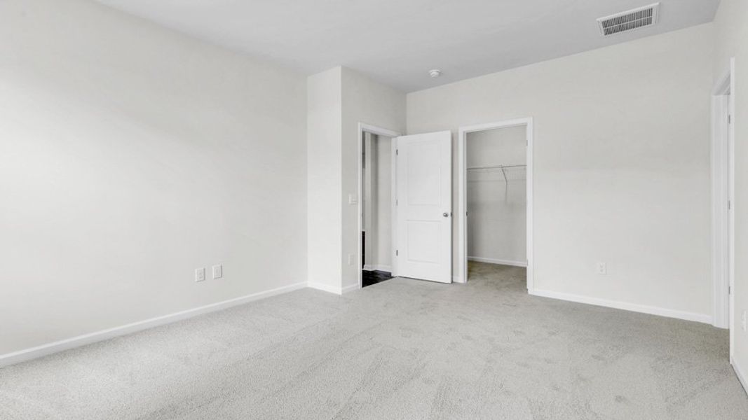 Spacious, unfurnished interior of a new home in Villa Grande, Winterville (Image 27). Spacious, unfurnished interior of a new home in Villa Grande, Winterville (Image 27).