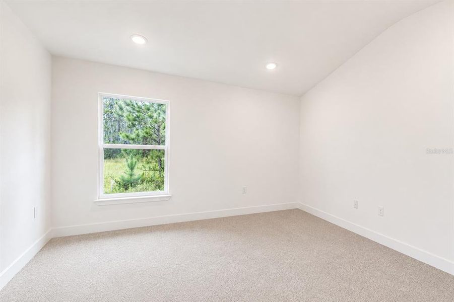 Spacious, unfurnished interior of a new home in Harmony Central, St. Cloud (Image 16).