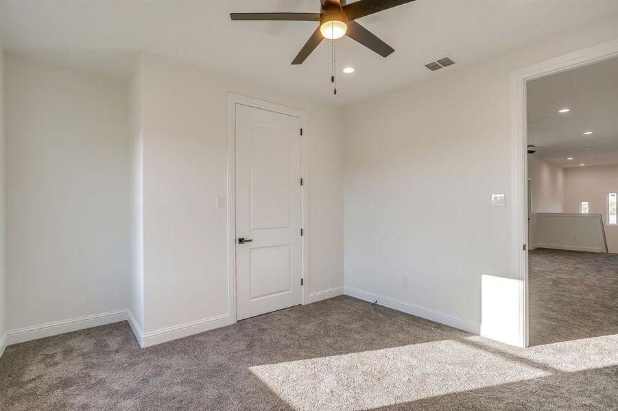 Spacious, unfurnished interior of a new home in , Grandview (Image 31).