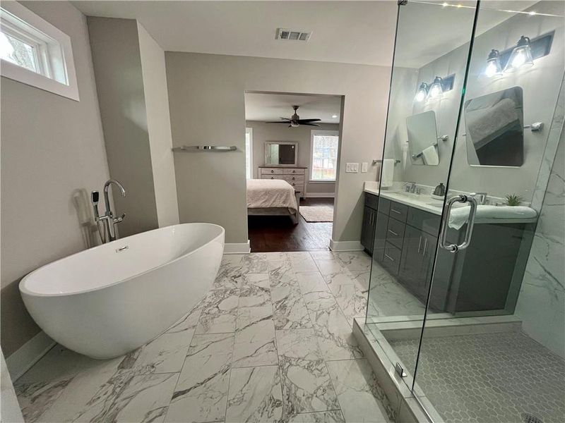 Furnished interior view inside a new home in , Atlanta (Image 4).