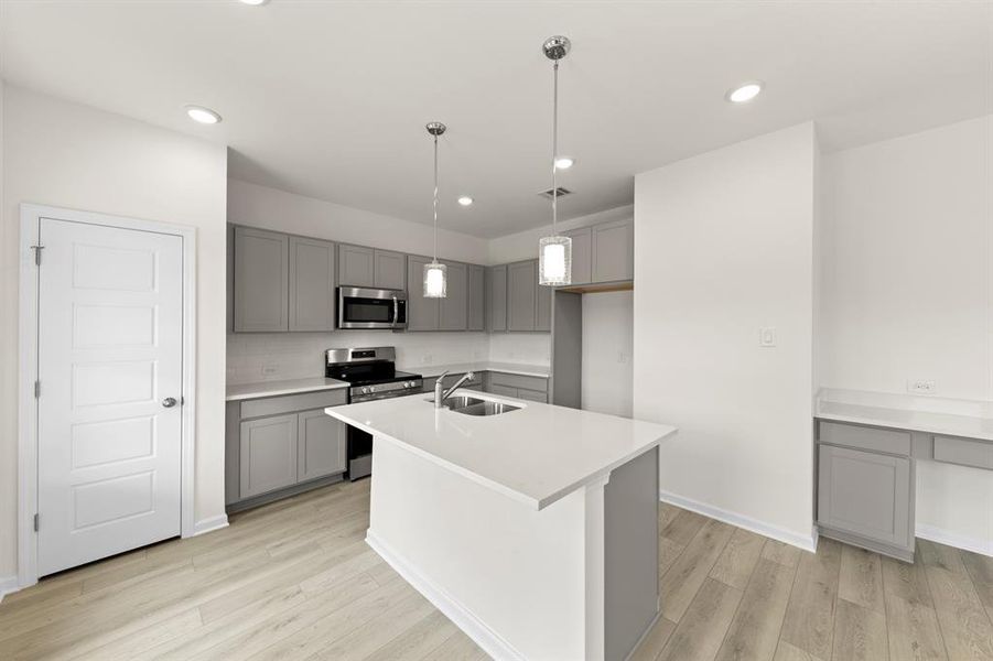 10. 1231 Anderson - Kitchen 10. 1231 Anderson - Kitchen