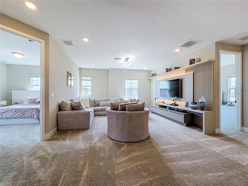 Furnished interior view inside a new home in , Minneola (Image 51).