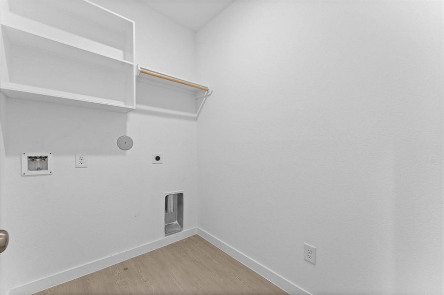 Spacious, unfurnished interior of a new home in The Grand Prairie, Hockley (Image 26).