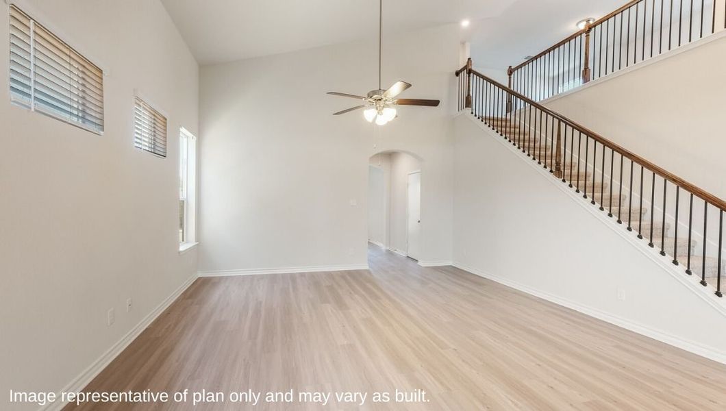 Spacious, unfurnished interior of a new home in Veranda, San Antonio (Image 13).