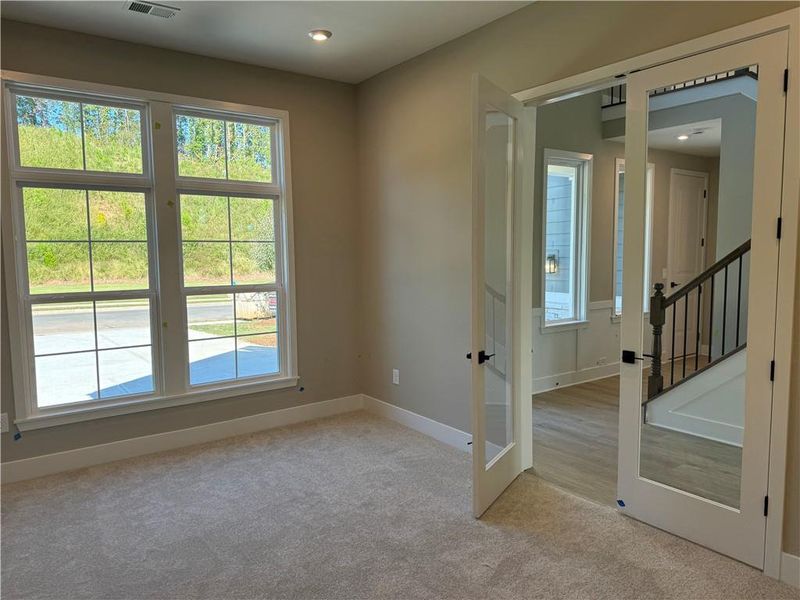 Spacious, unfurnished interior of a new home in Twin Lakes, Hoschton (Image 26).