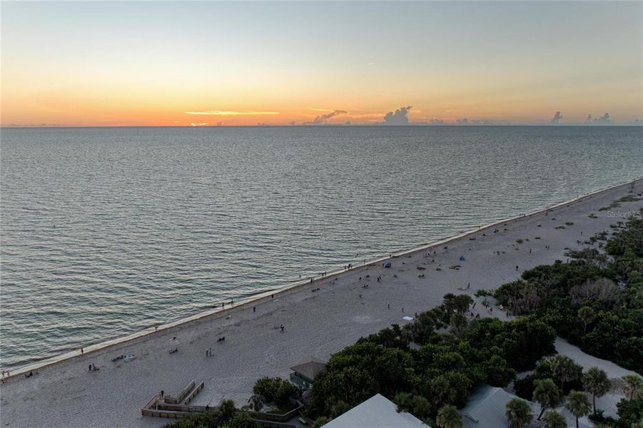 Natural landscape and outdoor views near in Englewood (Image 55). Natural landscape and outdoor views near in Englewood (Image 55).