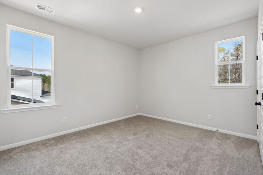 Spacious, unfurnished interior of a new home in Heron's Walk at Summers Corner, Summerville (Image 37).