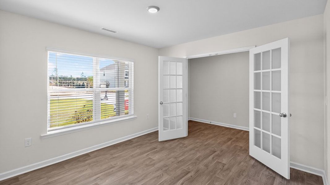 Representative unfurnished interior of a home built from the HAYDEN by D.R. Horton in Olive Branch, Clayton (Image 15).