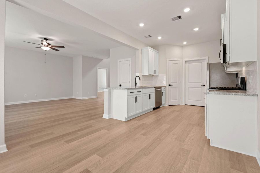 Furnished interior view inside a new home in Magnolia Woods, Magnolia (Image 4). Furnished interior view inside a new home in Magnolia Woods, Magnolia (Image 4).