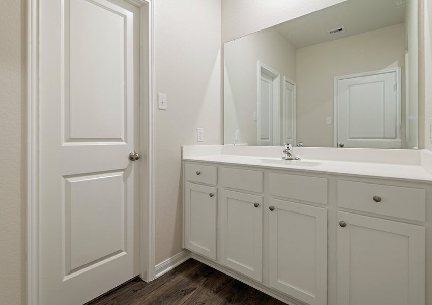 Spacious vanity in the master bathroom Spacious vanity in the master bathroom