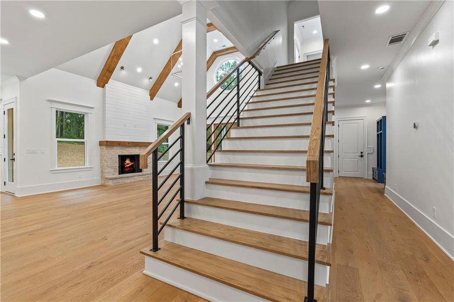 Spacious, unfurnished interior of a new home in , Lilburn (Image 78).