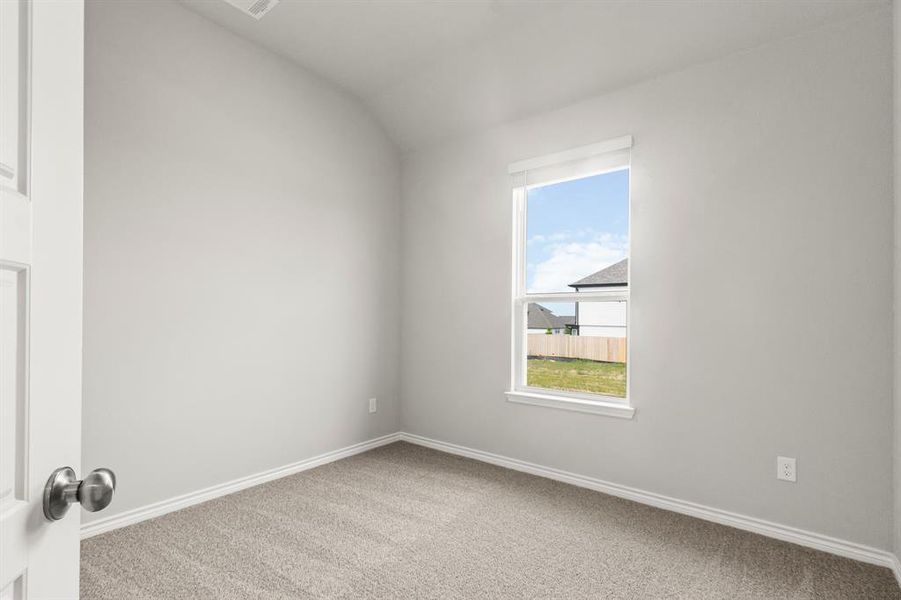 Spacious, unfurnished interior of a new home in Rocky Creek Crossing, Crowley (Image 20).