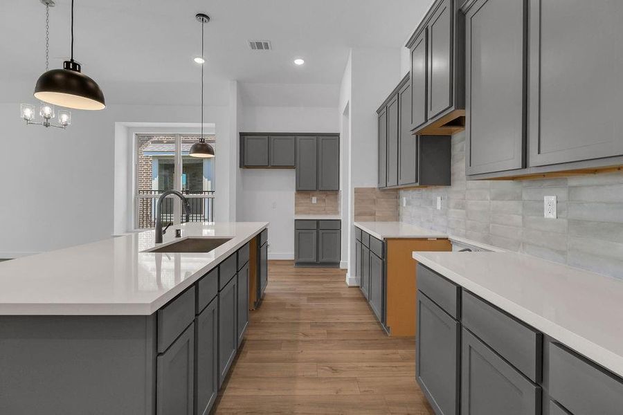 Kitchen representative Kitchen representative