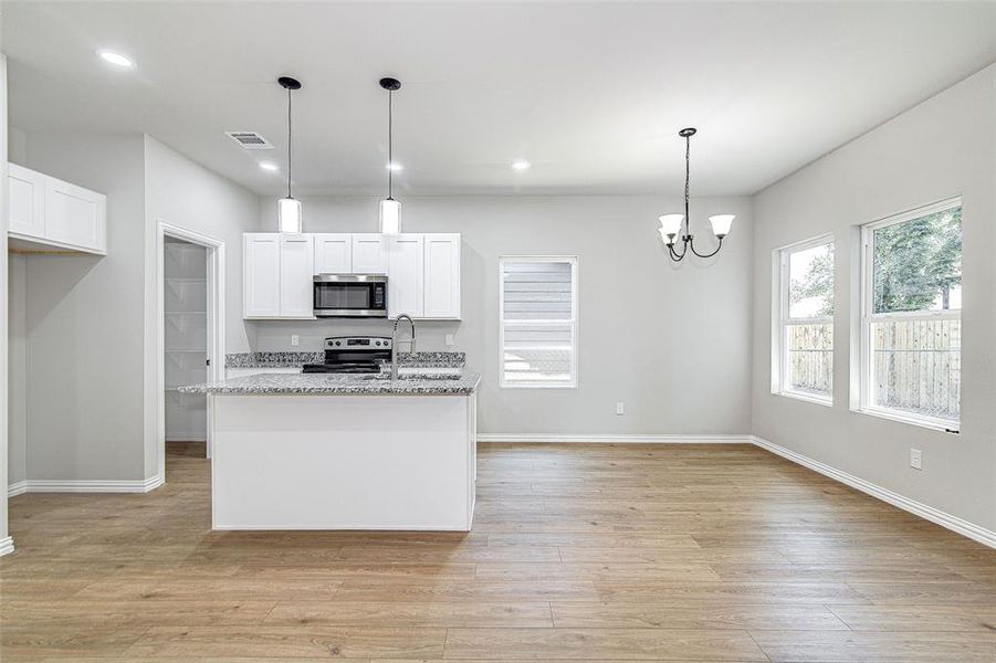 Furnished interior view inside a new home in , Fort Worth (Image 5).