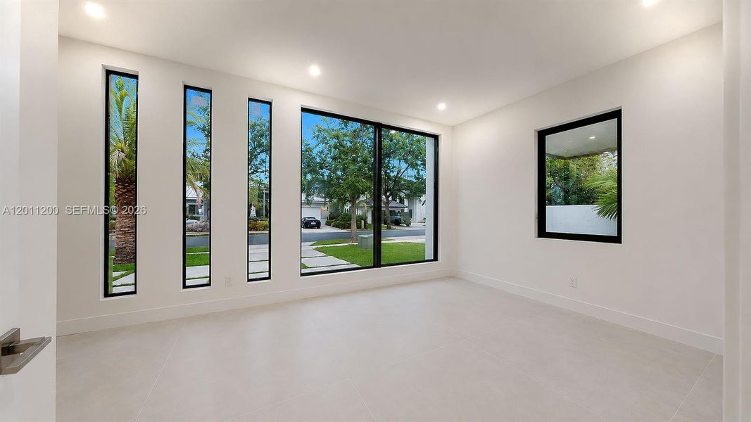 Spacious, unfurnished interior of a new home in , Miami Lakes (Image 83).