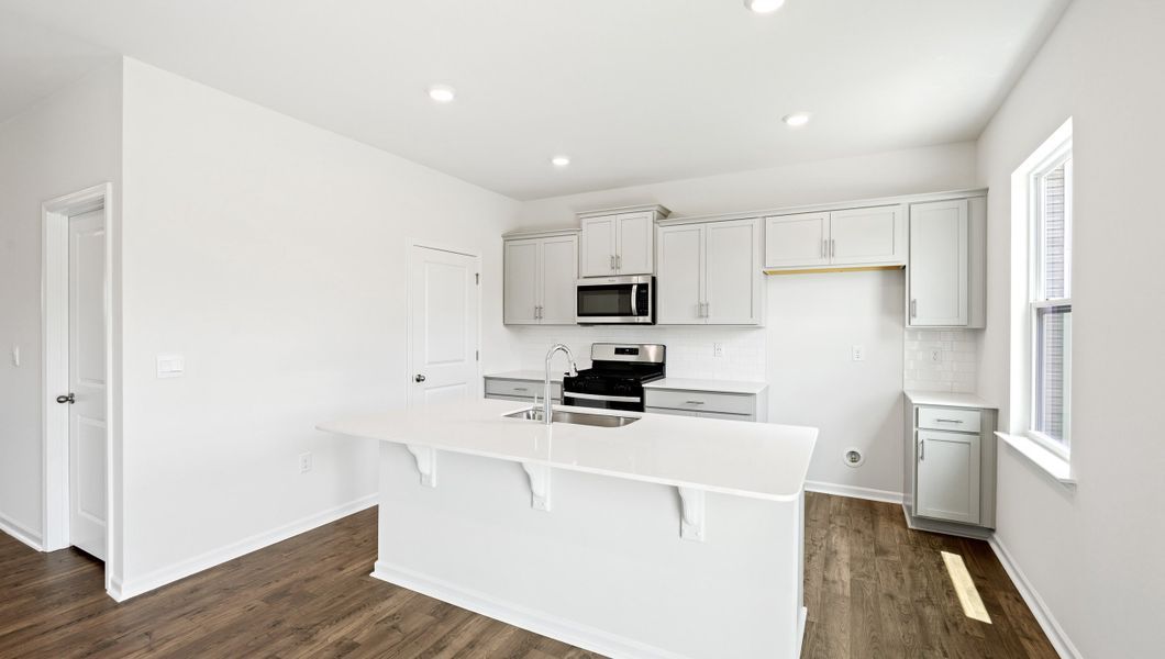 Furnished interior view inside a new home in Woodglen, Piedmont (Image 6).