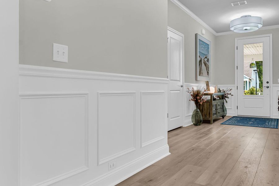 Spacious, unfurnished interior of a new home in , Summerville (Image 25).
