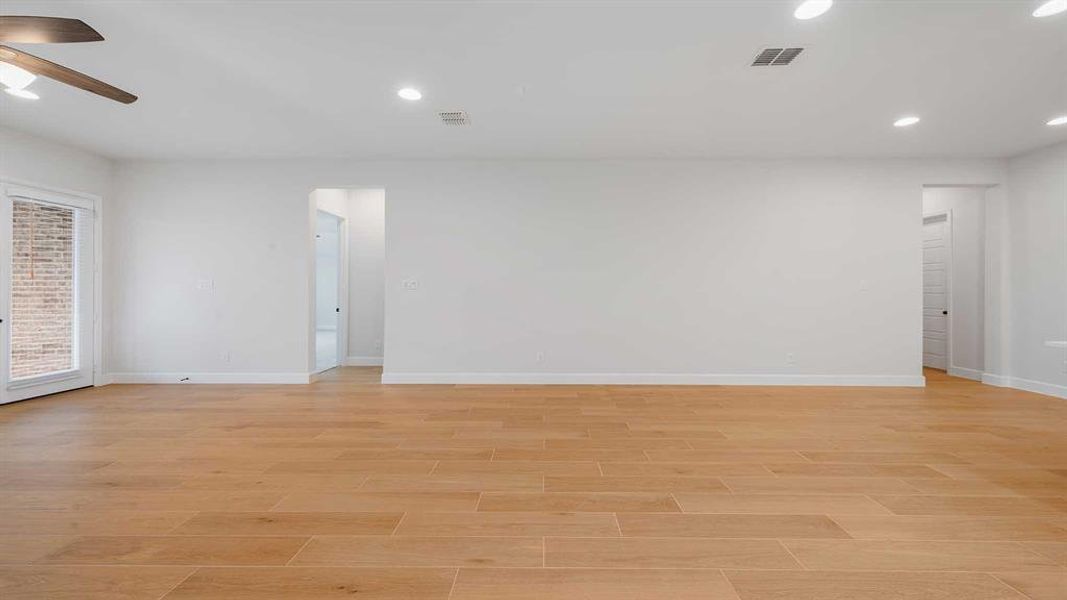 Spacious, unfurnished interior of a new home in Walsh, Fort Worth (Image 19).