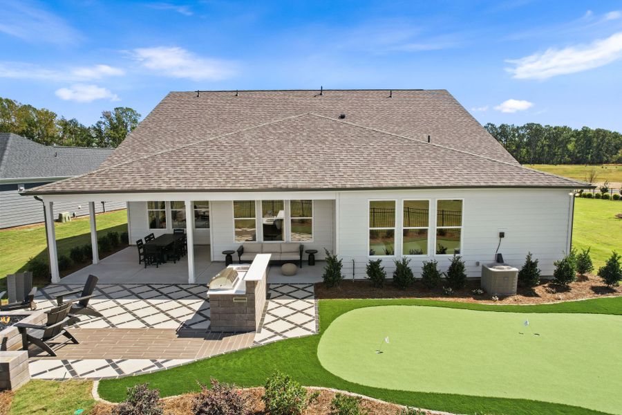 Representative exterior details of a home built from the Renown by Del Webb in Del Webb Carolina Ridge, Midland (Image 38).