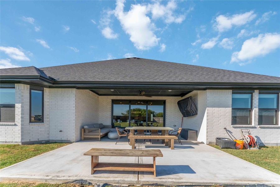 Backyard offers space and privacy! Backyard offers space and privacy!